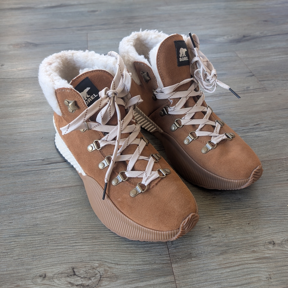 Sorel Women's Tan Winter Boots